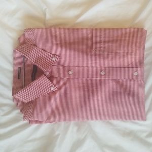 Men's Tommy Hilfiger Button Down Dress/Casual Shirt Gently Worn